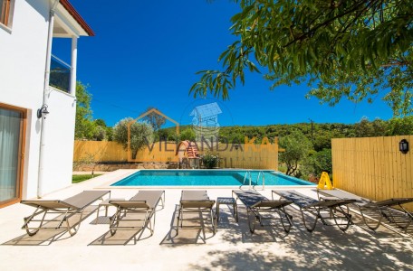 Villa Well