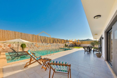 Villa Rose Angel