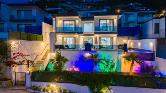 Villa Mulberry Violet